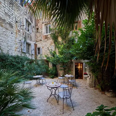 Heritage سبليت