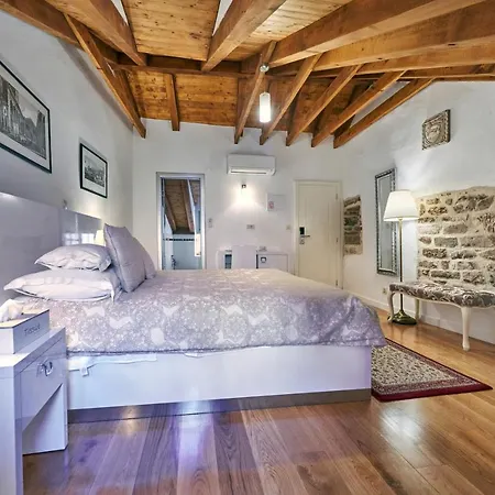 Ξενοδοχείο Heritage 4*