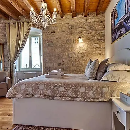 Heritage Готель 4*